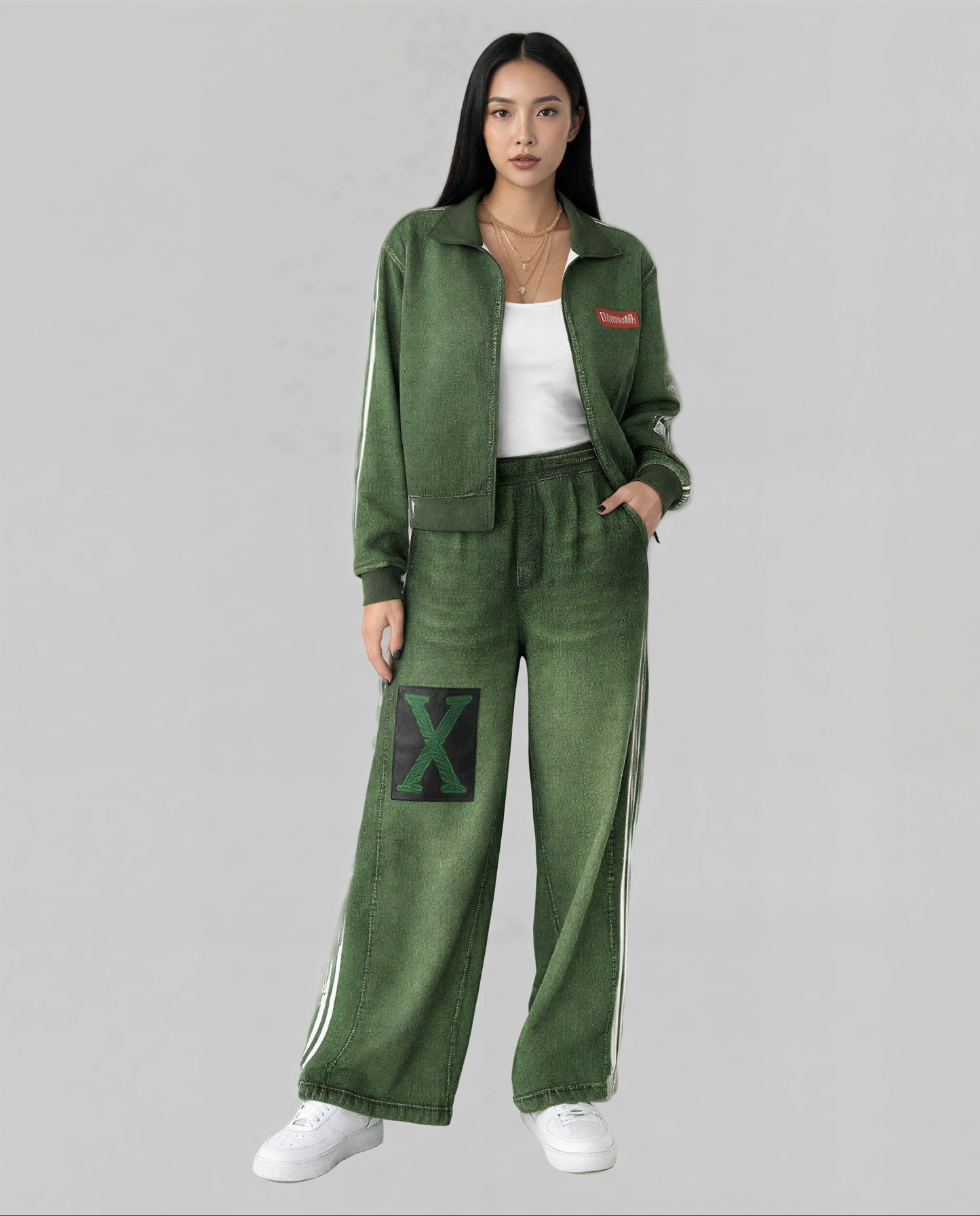 Core Tracksuit – Military Green